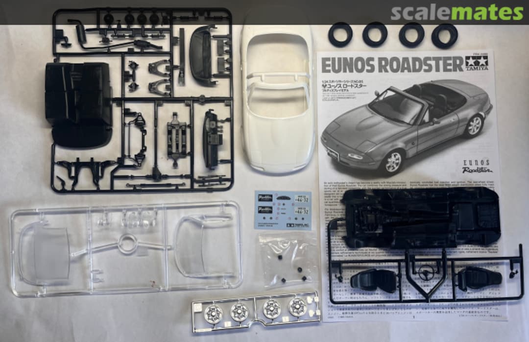 Contents Eunos Roadster 24085 Tamiya