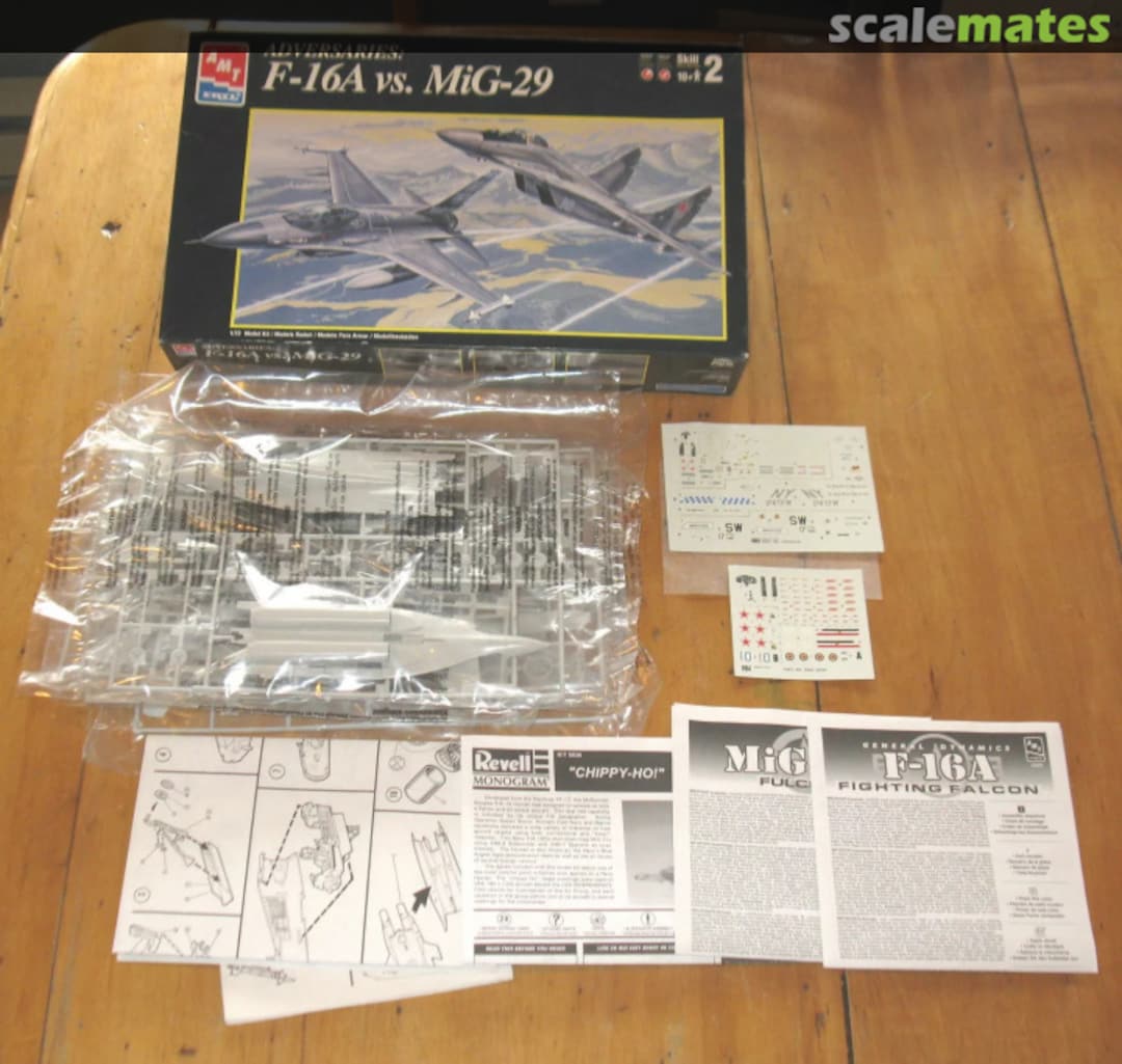 Contents F-16A vs. MiG-29 30068 AMT/ERTL