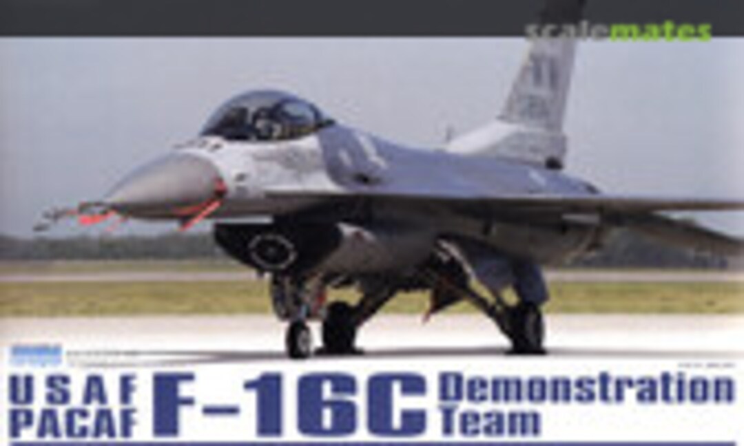 1:144 PACAF F-16C Demonstration Team (Platz PF-40)