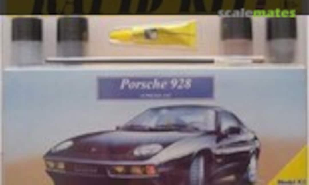 1:43 Porsche 928 (Heller 71038)