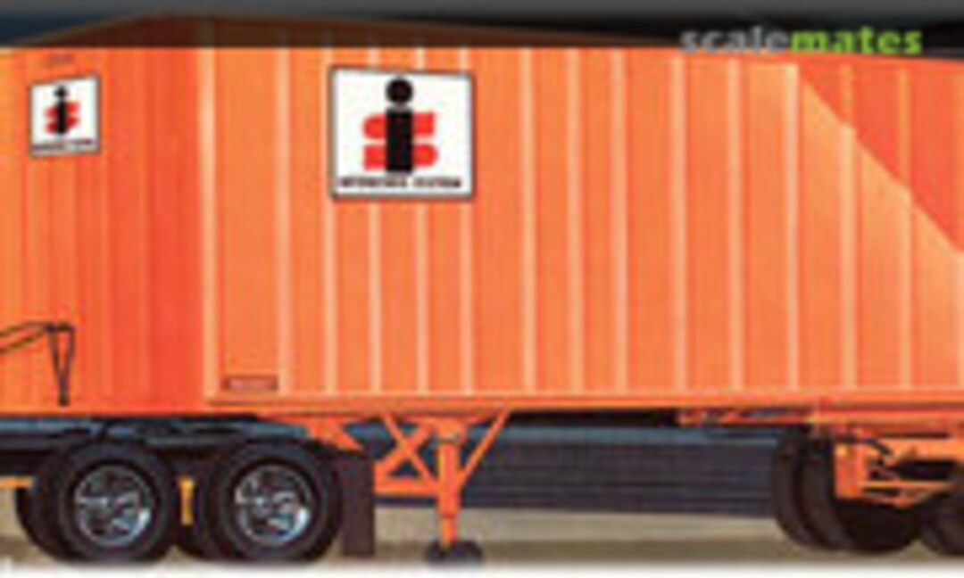 1:25 Fruehauf Exterior Post Van (AMT 711)