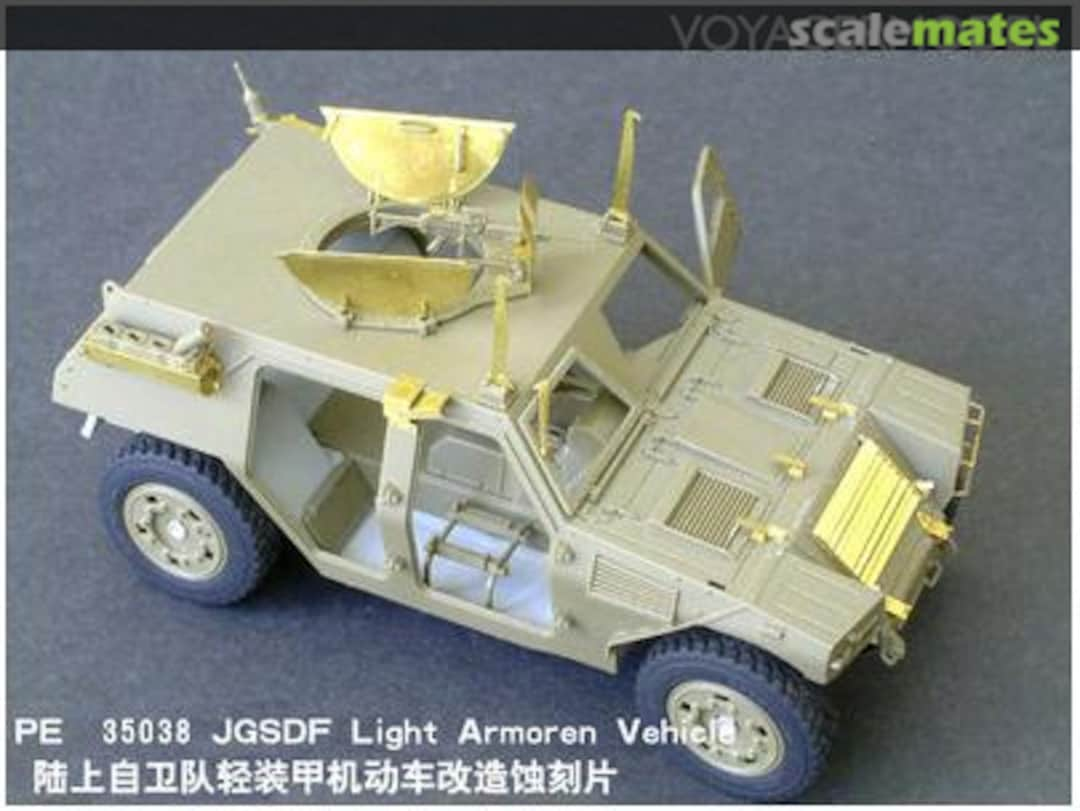 Boxart Japan Light Armored Vehicle PE35038 Voyager Model