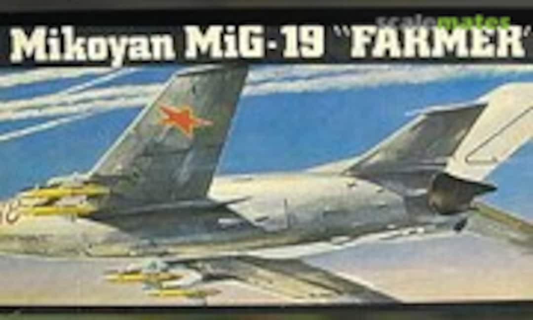 1:72 Mikoyan Gurevich MiG-19P Farmer B (Heller 251)