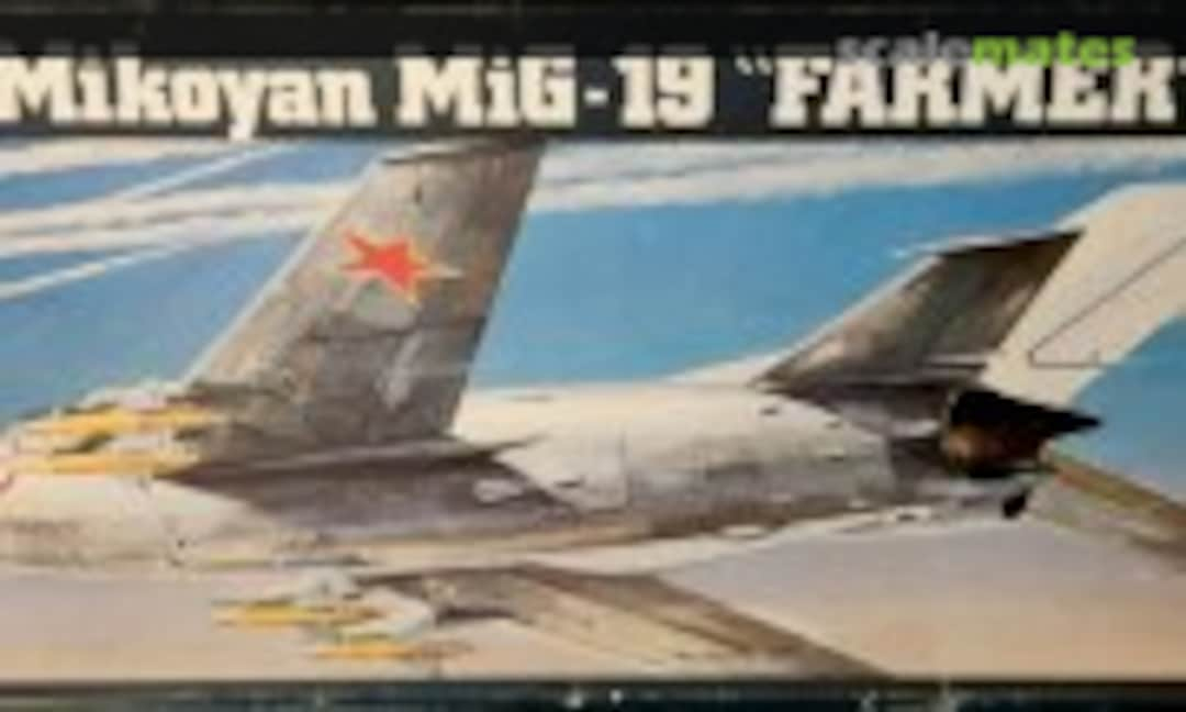 1:72 Mikoyan MiG-19 &quot;Farmer&quot; (Heller 251)