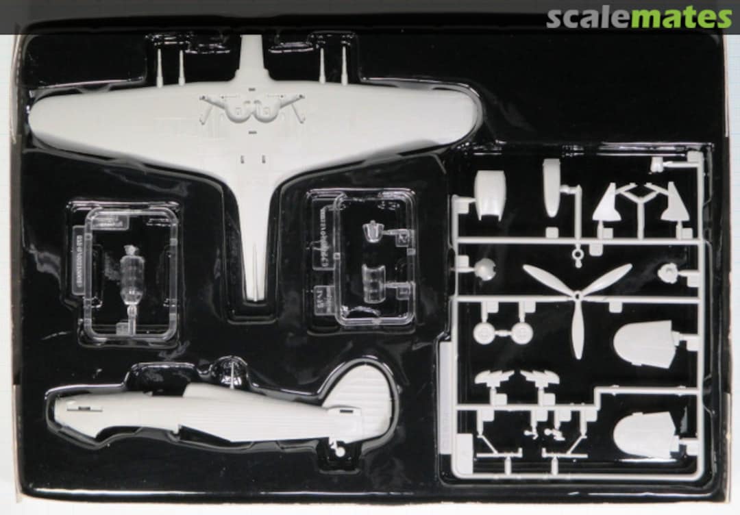 Contents "Hurricane" MKII/Trop 80216 HobbyBoss