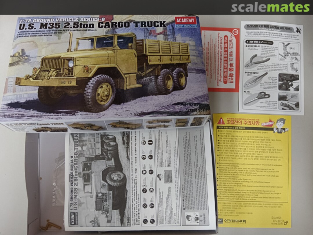 Contents U.S. M35 2.5ton Cargo Truck 13410 Academy