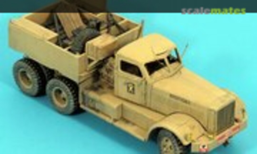 Diamond-T M980/981 6x4 Tractor (Hercules Engine) (Accurate Armour K181)