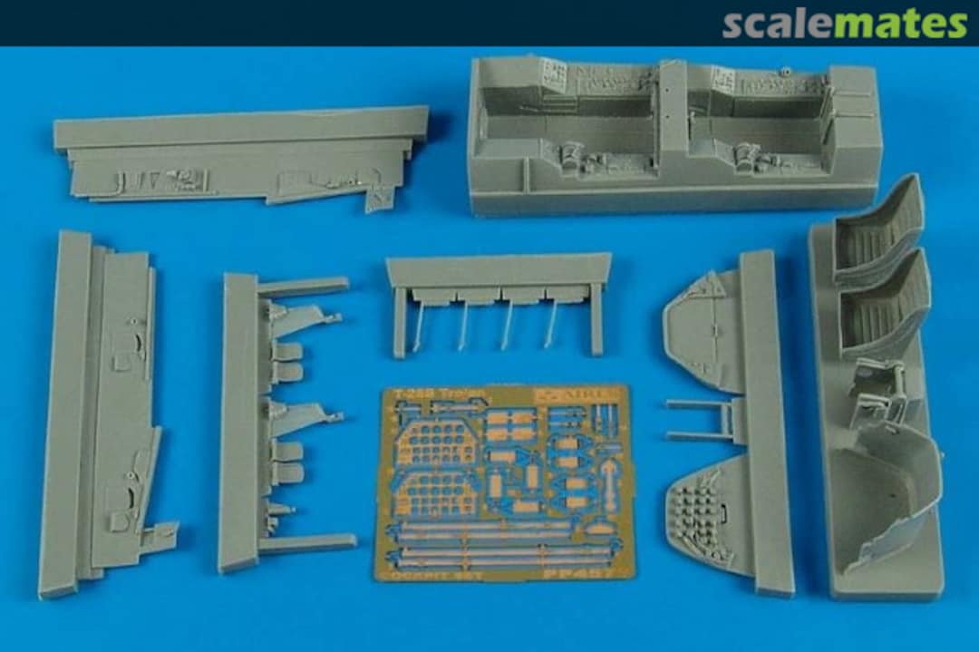 Boxart T-28 Trojan cockpit set 4576 Aires