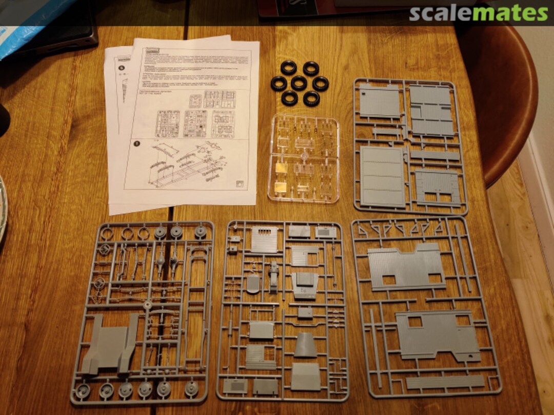 Contents ZiS-44 35152 Eastern Express