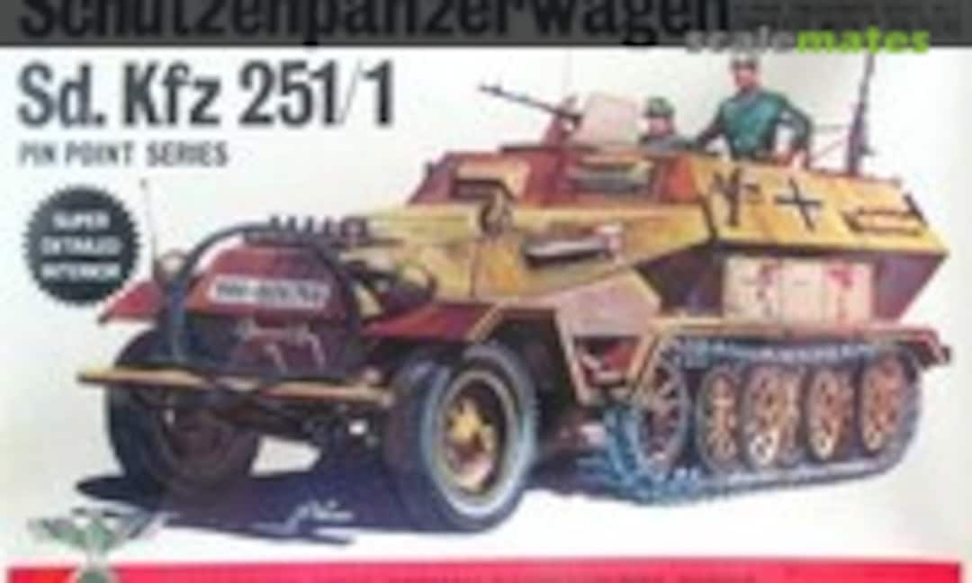 1:48 Schützenpanzerwagen Sd Kfz 251/1 (Bandai 8222)