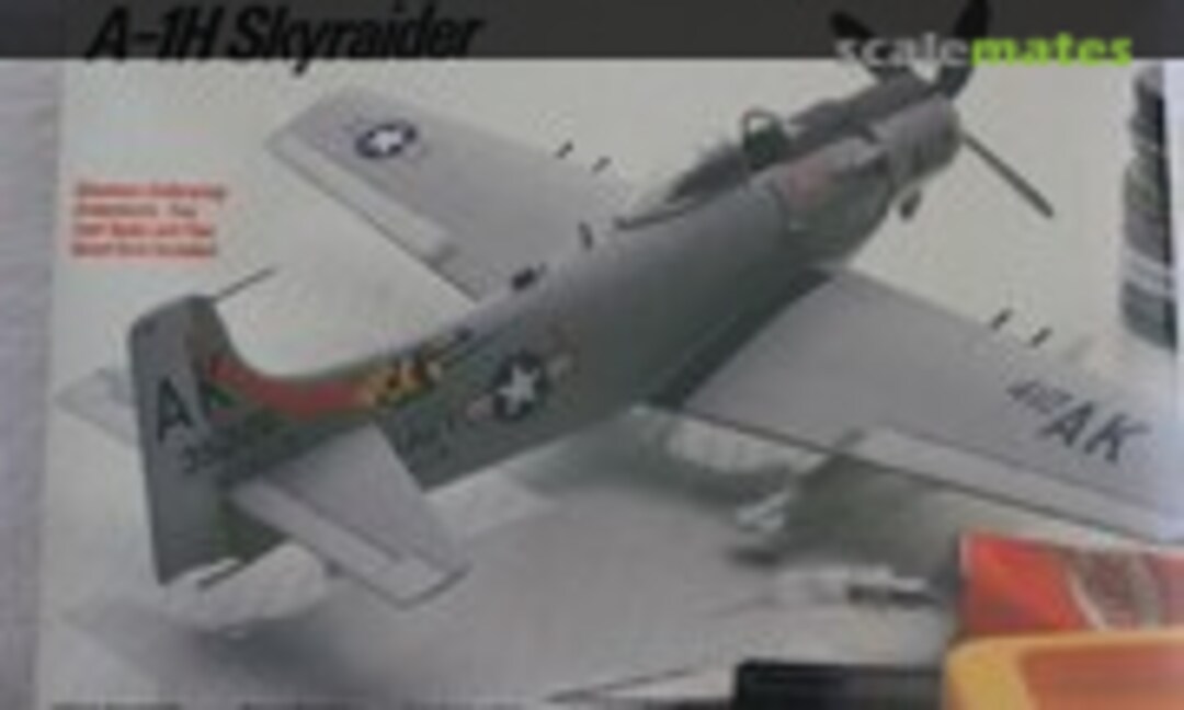 1:70 Douglas A-1H Skyraider (Testors 362)