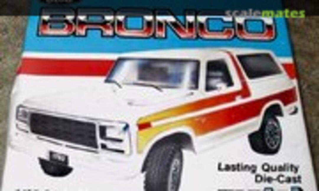 1:25 Ford Bronco (ERTL 8107)