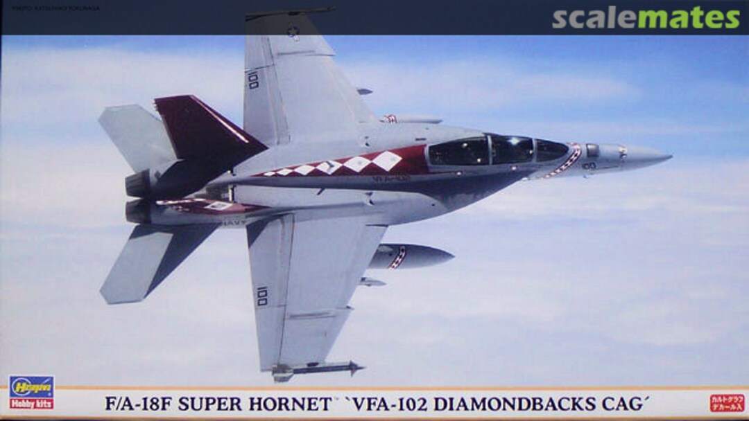 Boxart F/A-18F Super Hornet `VFA-102 Diamondbacks CAG´ 00827 Hasegawa