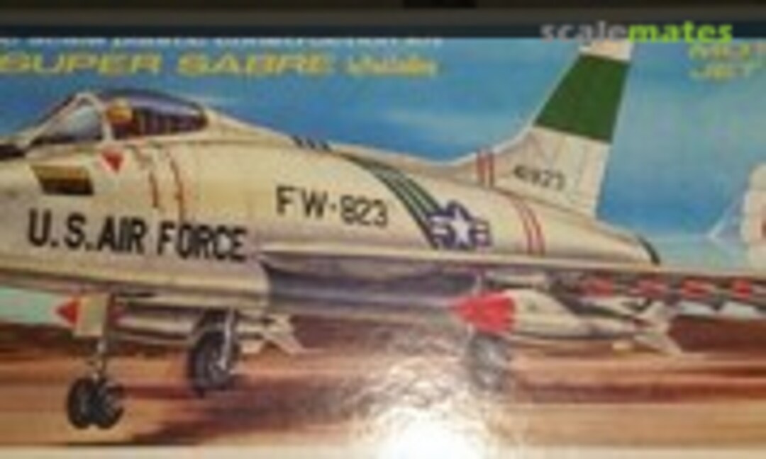 1:48 F-100 Super Sabre (Lindberg 309M:100)