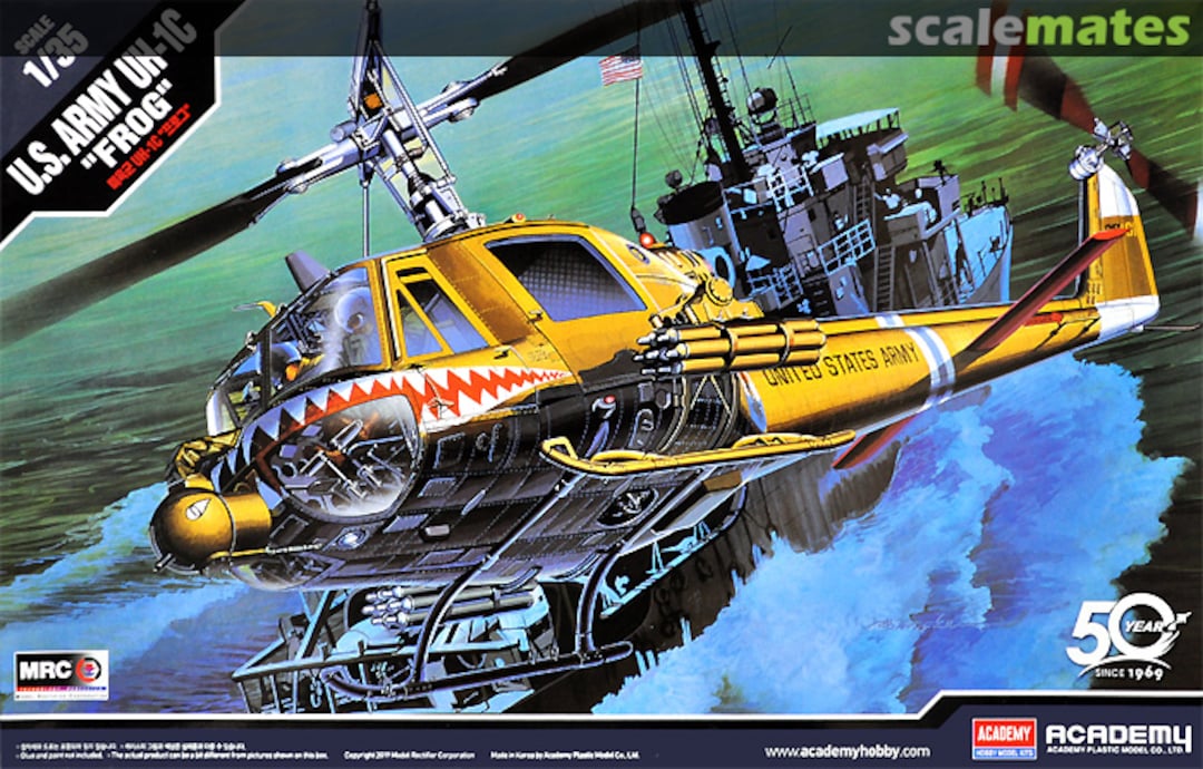 Boxart UH-1C "Frog" 12112 Academy