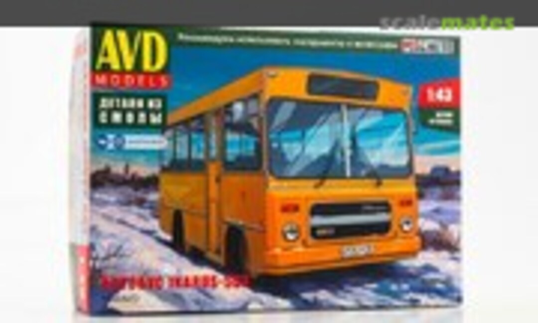 1:43 Ikarus 553 Bus (AVD Models 1564AVD)