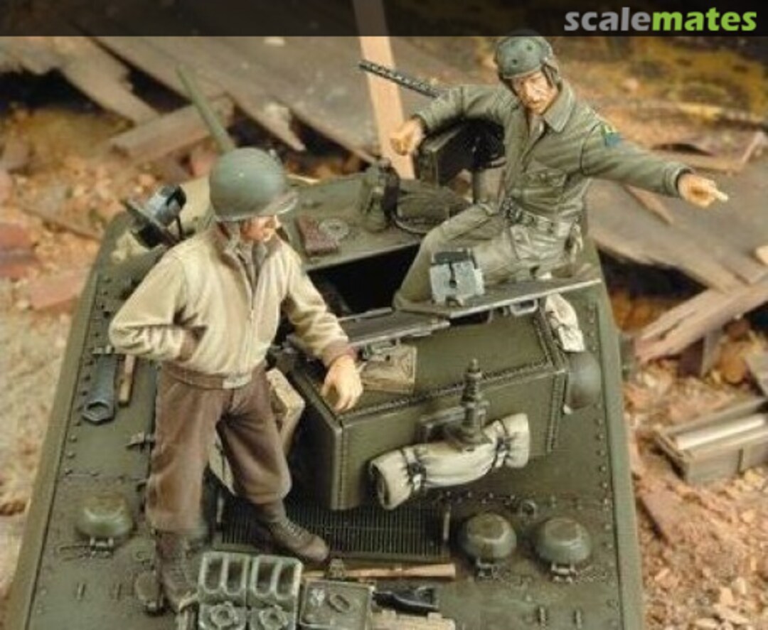 Boxart M3A3 Stuart Crew (WWII) 336 Royal Model