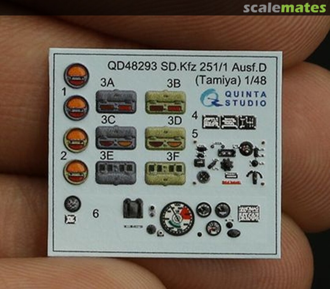 Contents Sd.Kfz 251/1 Ausf.D interior 3D decals QD48293 Quinta Studio