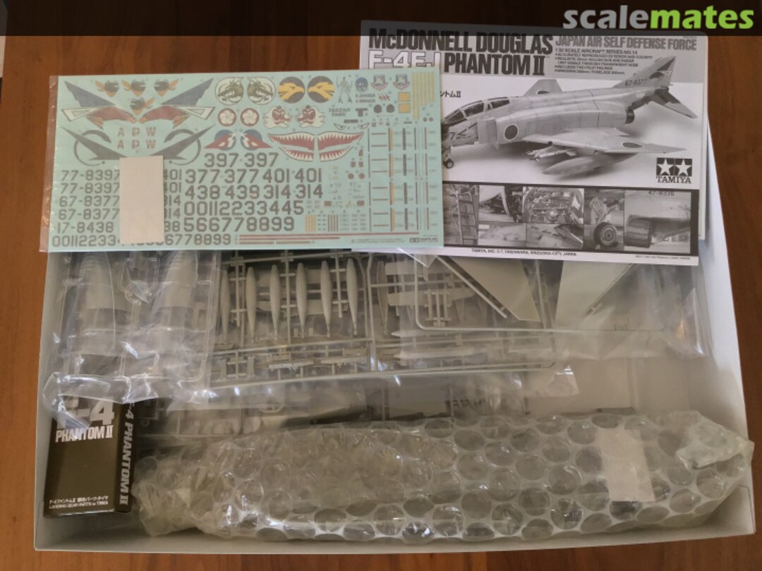 Contents McDonnell Douglas F-4EJ Phantom II 60314 Tamiya