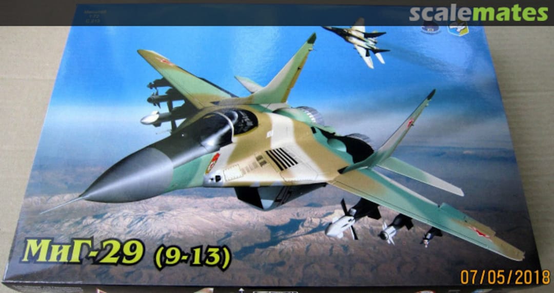 Boxart MiG-29 (9-13) S213 Iom-Kit