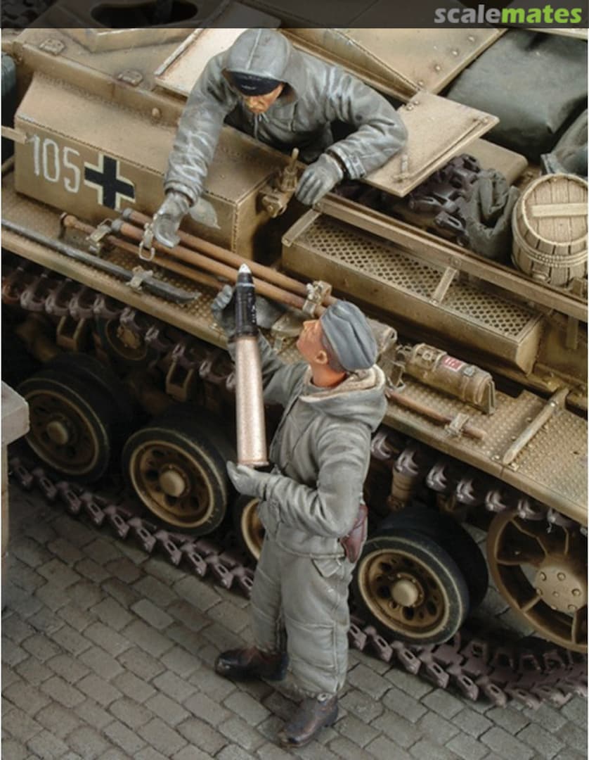 Boxart Stug III Crew German "Russia 1943" 143 Royal Model