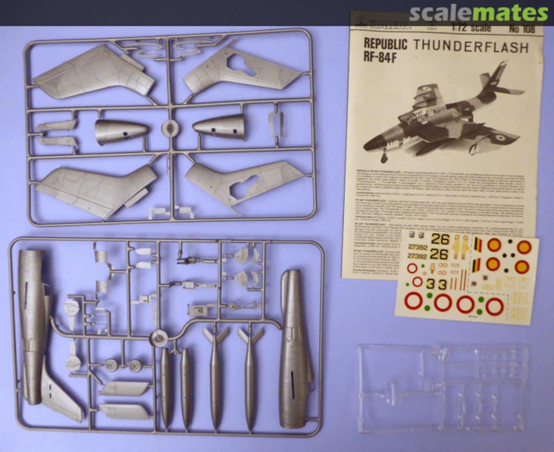 Contents Thunderflash 108 Italeri