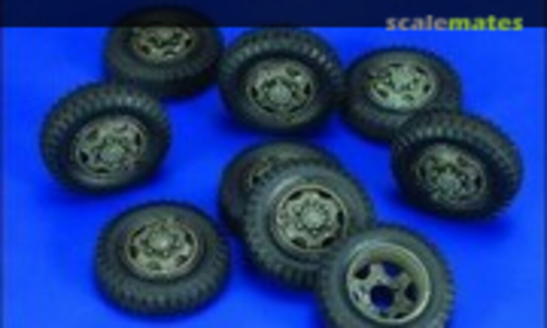 1:35 Sd. Kfz. 232 Wheels - (Royal Model 391)