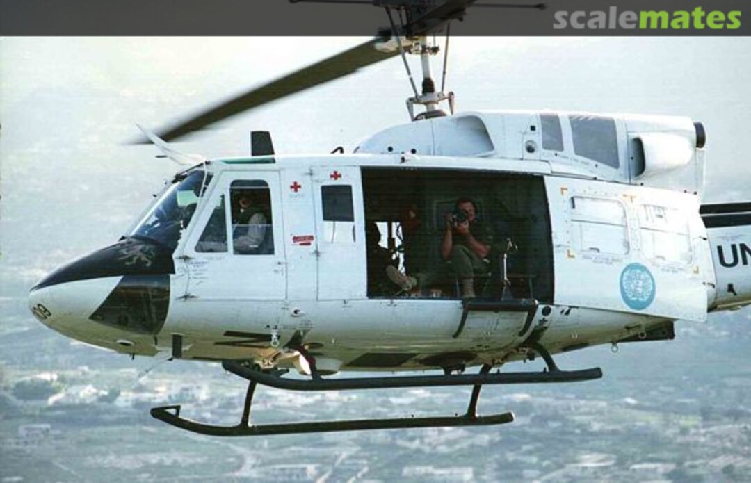 Boxart Bell CH-135 Twin Huey - UN Haiti 1996 326 CanMilAir