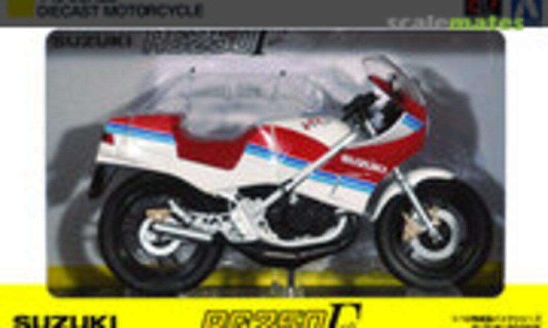 1:12 Suzuki RG250Γ Red x White (Aoshima 106778)