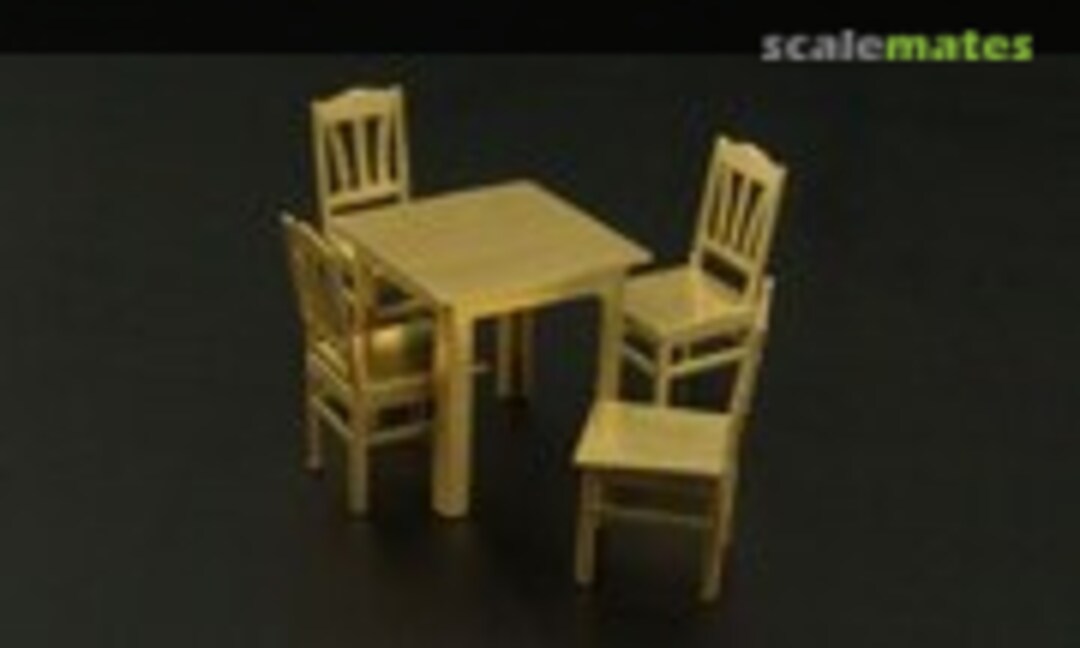 1:72 Table and chairs (Brengun BRL72013)