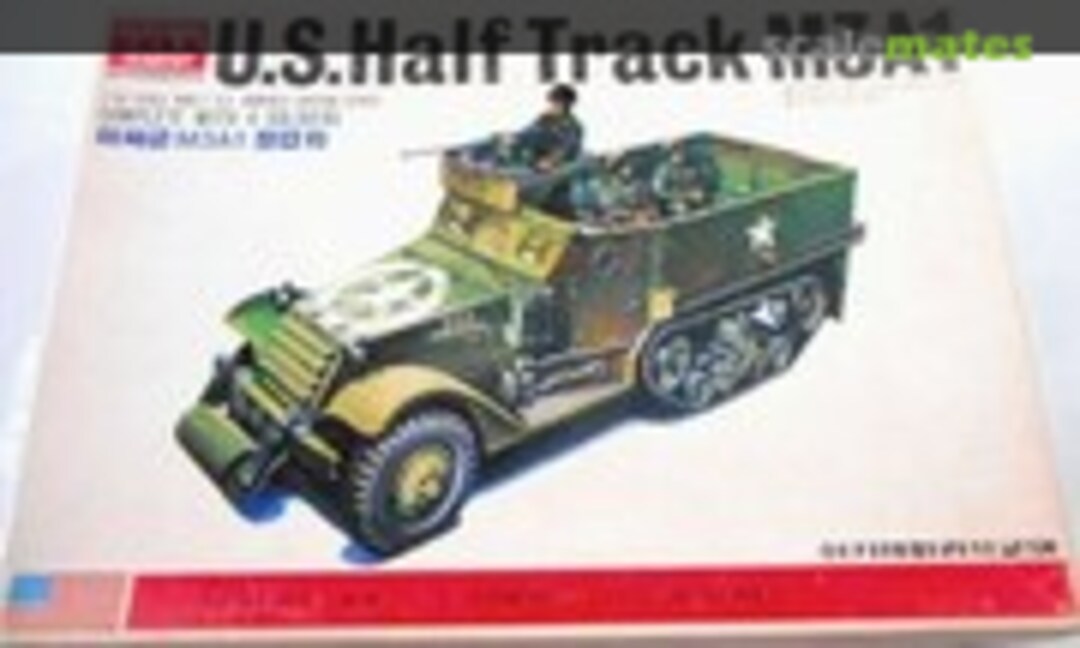 1:48 U.S. Half Track M3A1 (Academy 1500)