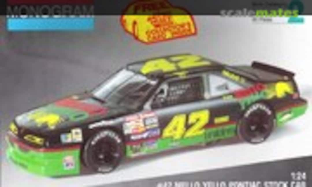 1:24 #42 Mello Yello Pontiac Stock Car (Monogram 2428)