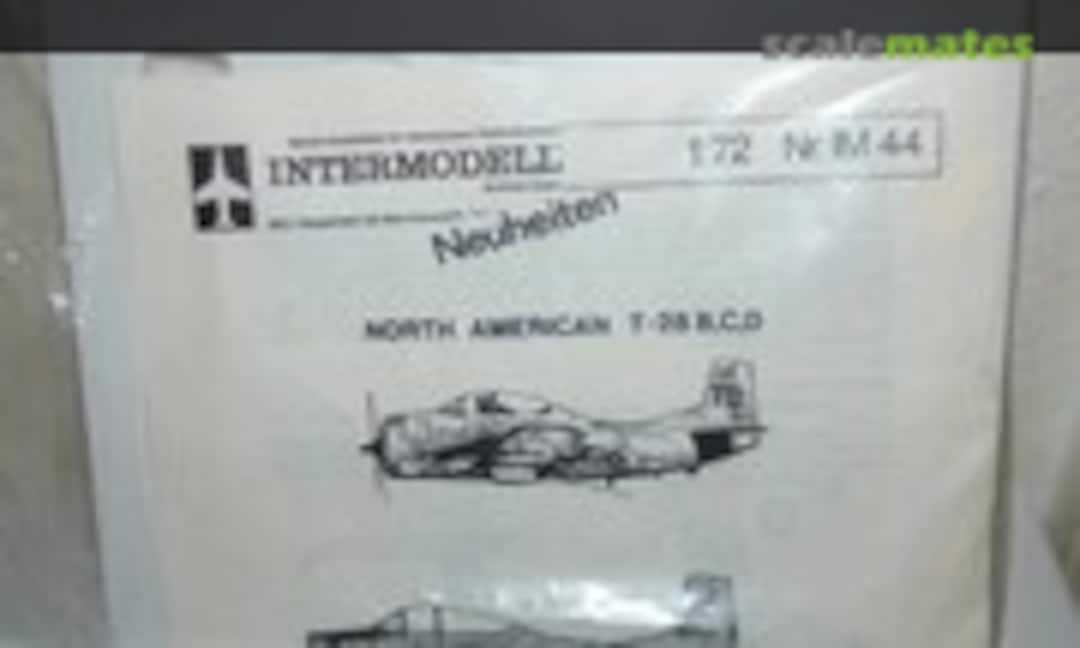 1:72 North American T-28 B,C,D (Intermodell IM 44)