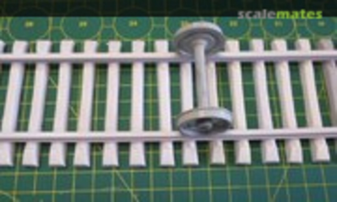 1:35 Railroad track with reinforced concrete sleepers of the USSR (gauge 1520 mm.) (Customfactory CF35003RW)