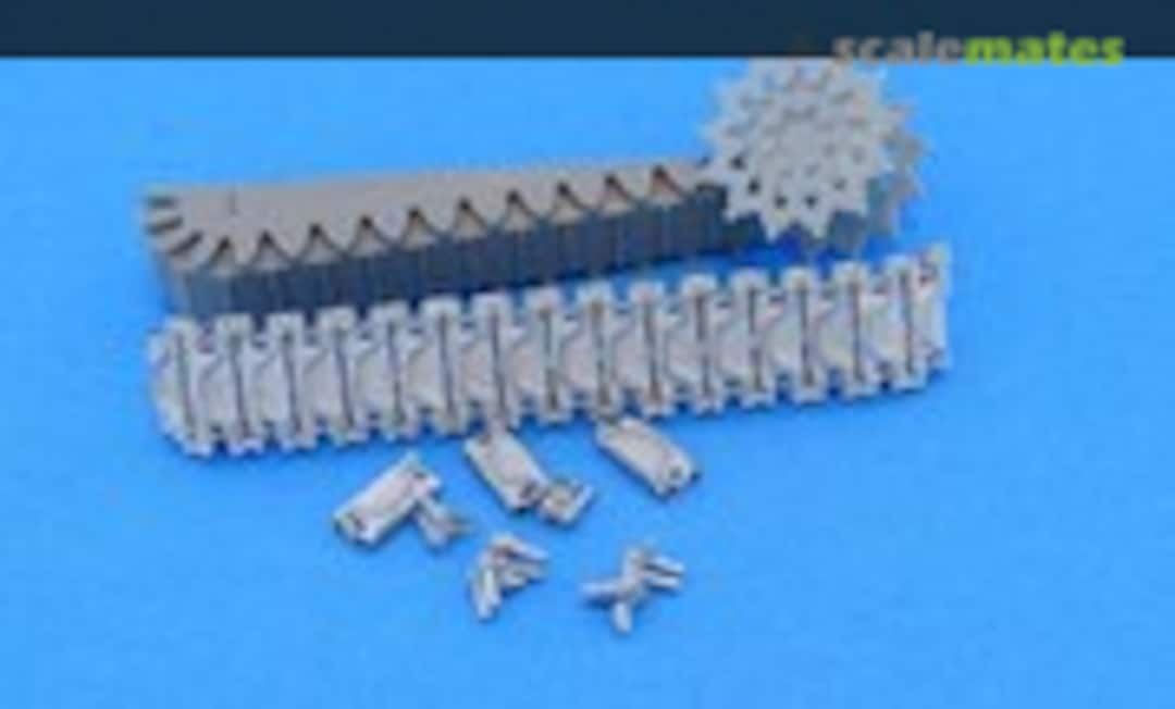 1:35 T54 E1 type track links for VVSS M4 Sherman (MasterClub MTL35125)