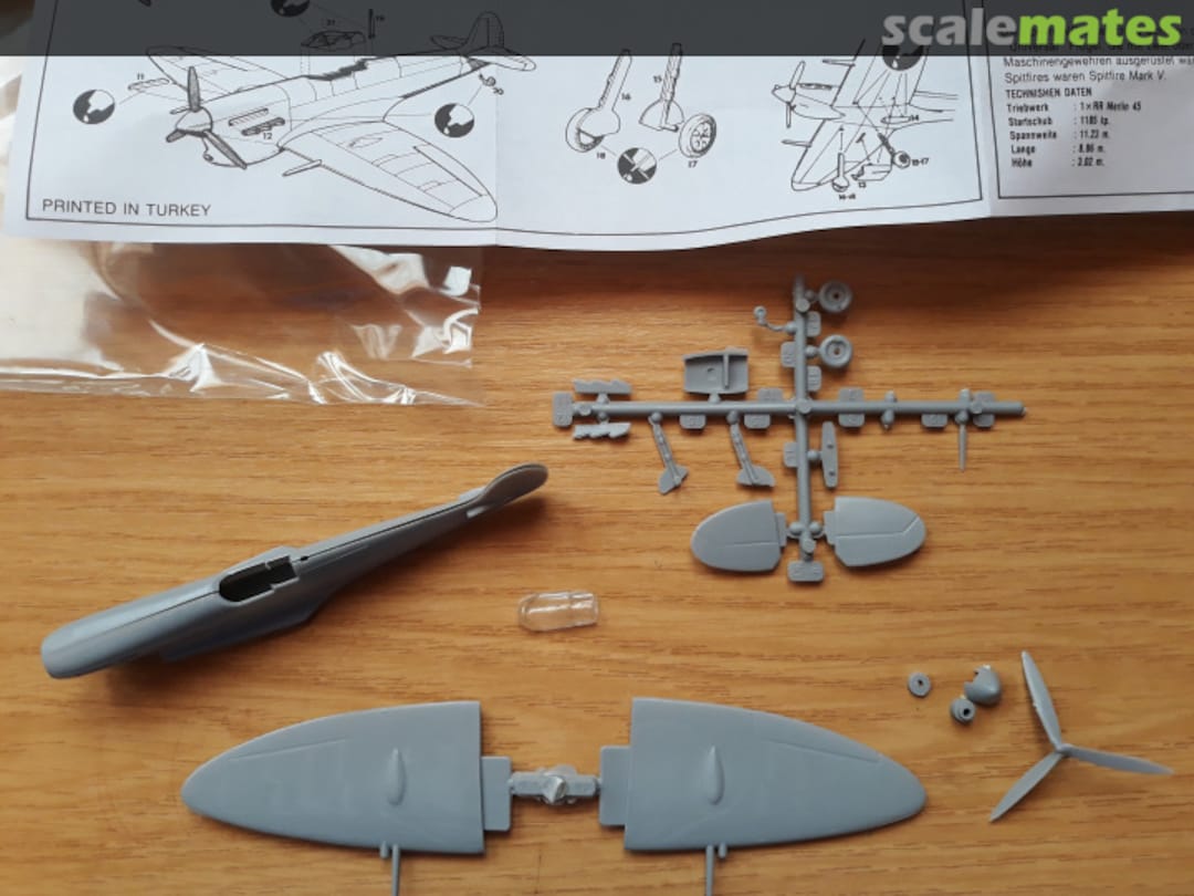 Contents Supermarine Spitfire VC Tropical PM-103 PM Model