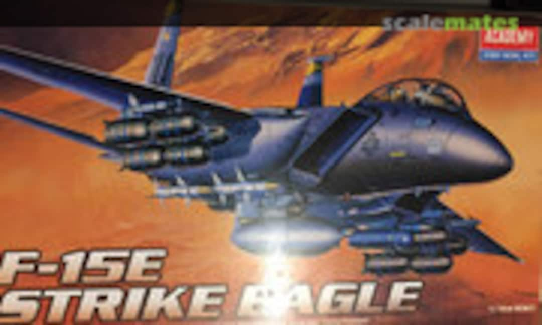 1:72 F-15E Strike Eagle (Academy 2110)