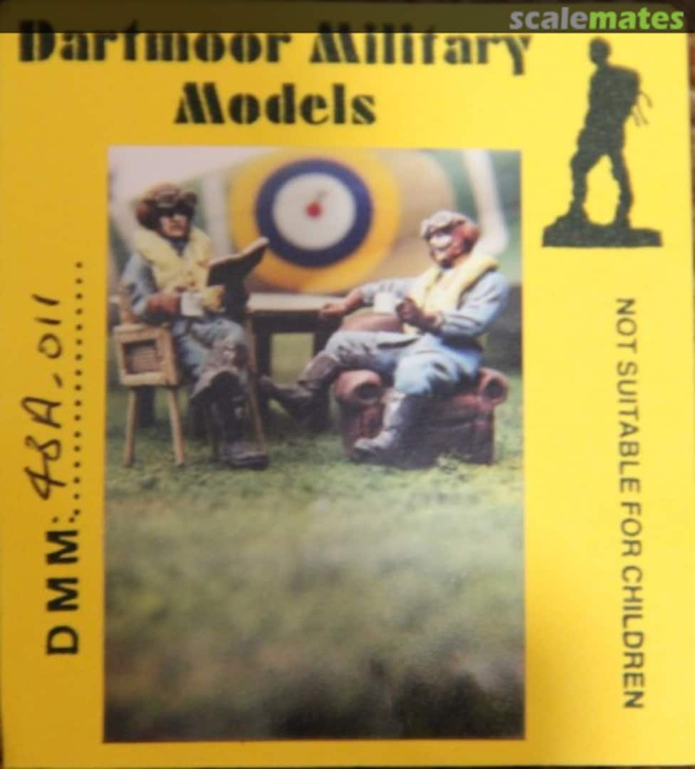 Boxart WWII Two RAF pilots sitting in armchairs, awaiting air raid siren (R) 48A011 Dartmoor Military Models