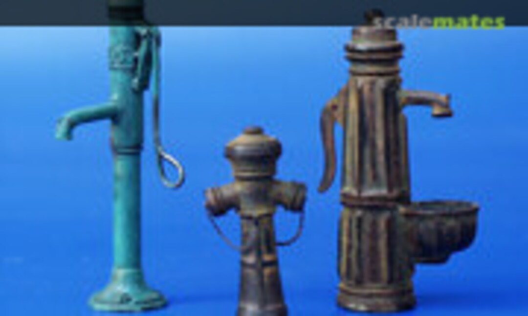 1:35 Water Pumps (PlusModel 054)