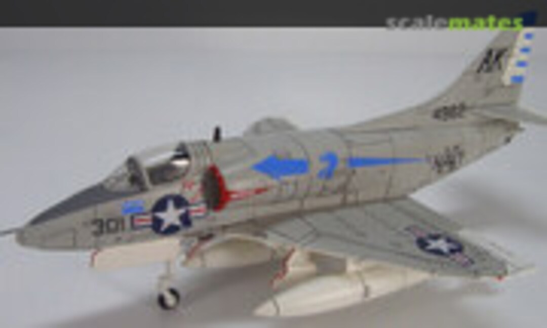 A-4B &quot;Gladiator&quot; (Hobby Master HA1402)