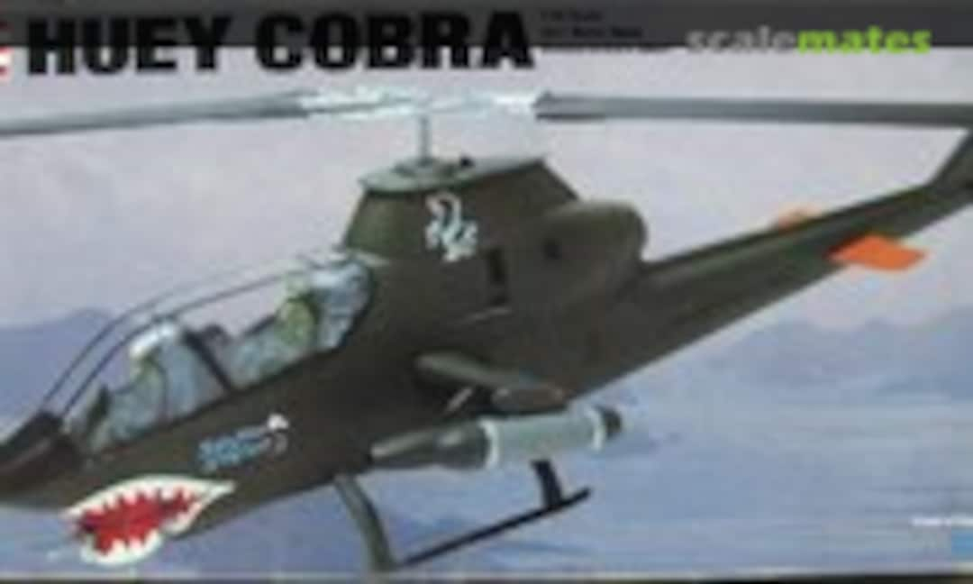 1:32 Huey Cobra (Revell H-4415)