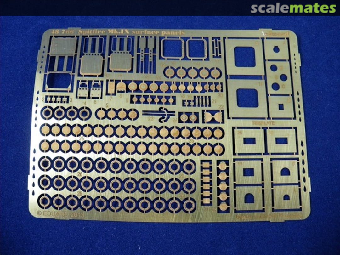 Boxart Spitfire Mk.IX surface panels 48766 Eduard