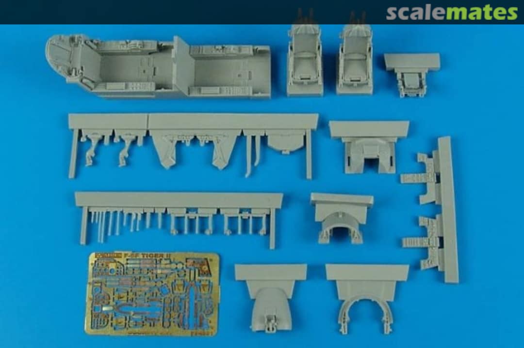 Boxart F-5F Tiger II cockpit set 4551 Aires