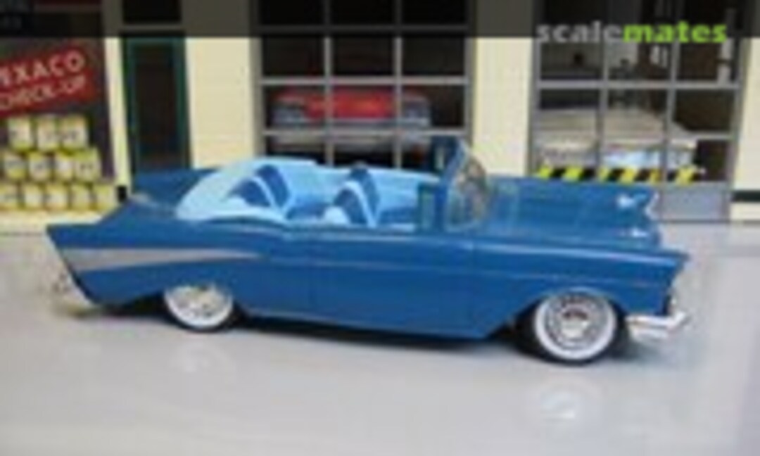 1:25 1957 Chevrolet Bel Air Convertible (SMP )