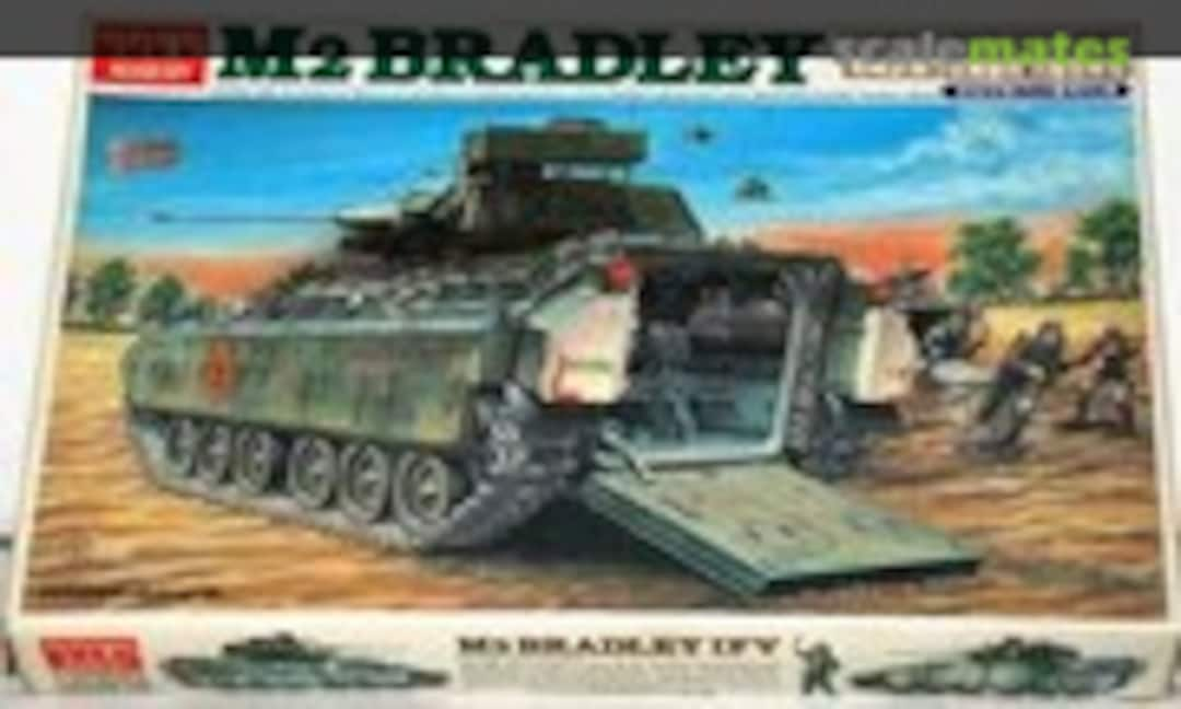 1:35 M2 Bradley U.S. ARMY (Academy TA 048)