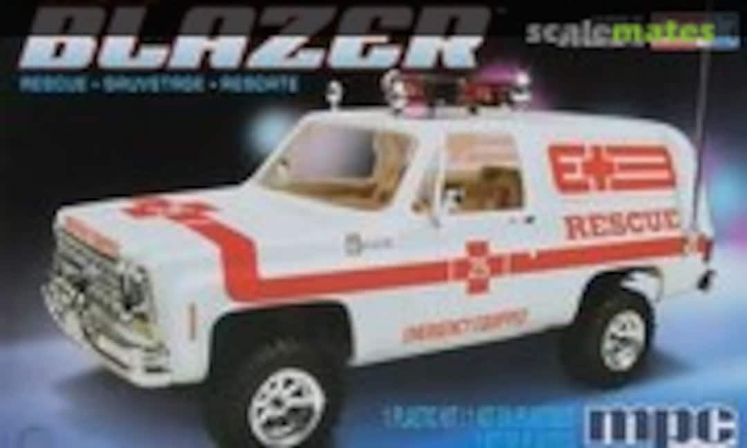 1:25 1976 Chevy® Blazer-Rescue Super-Snap (MPC 797)