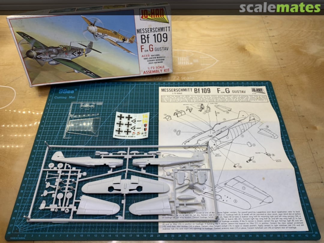 Contents Messerschmitt Bf 109 F or G Gustav A-101 Jo-Han