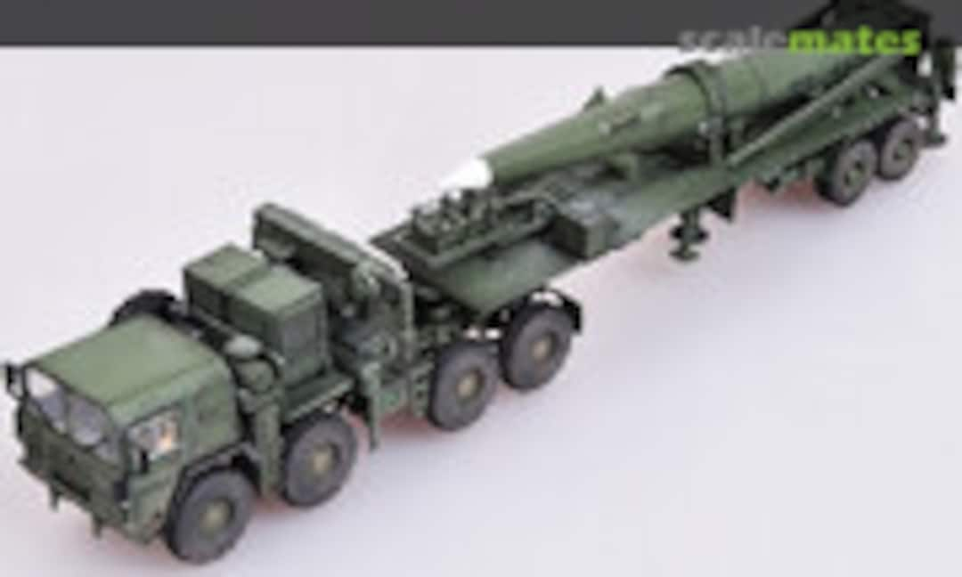 M1001 Pershing Tractor &amp; Pershing II Tactical Missile (Modelcollect AS72101)