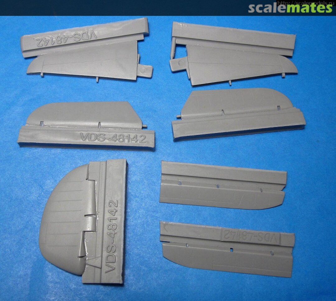 Contents P-39 "Airacobra" control surfaces (for Hasegawa) VDS48-142 Vector