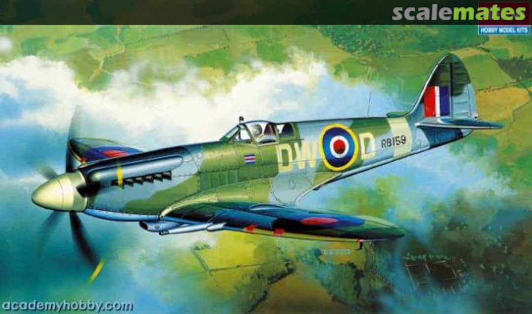 Boxart Supermarine Spitfire XIV 1672 Academy